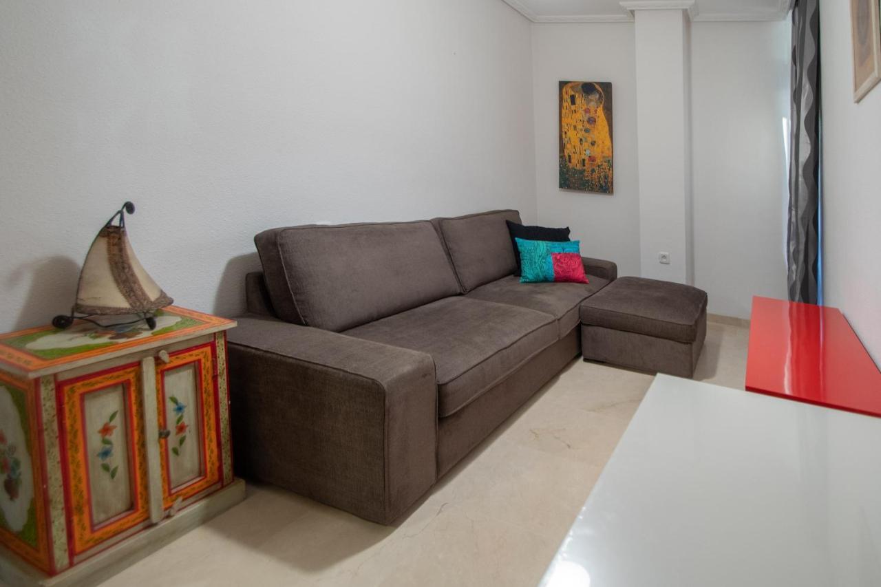 Apartamento Nuestra Andalucia - Cadiz Centro - Parking Exterior photo